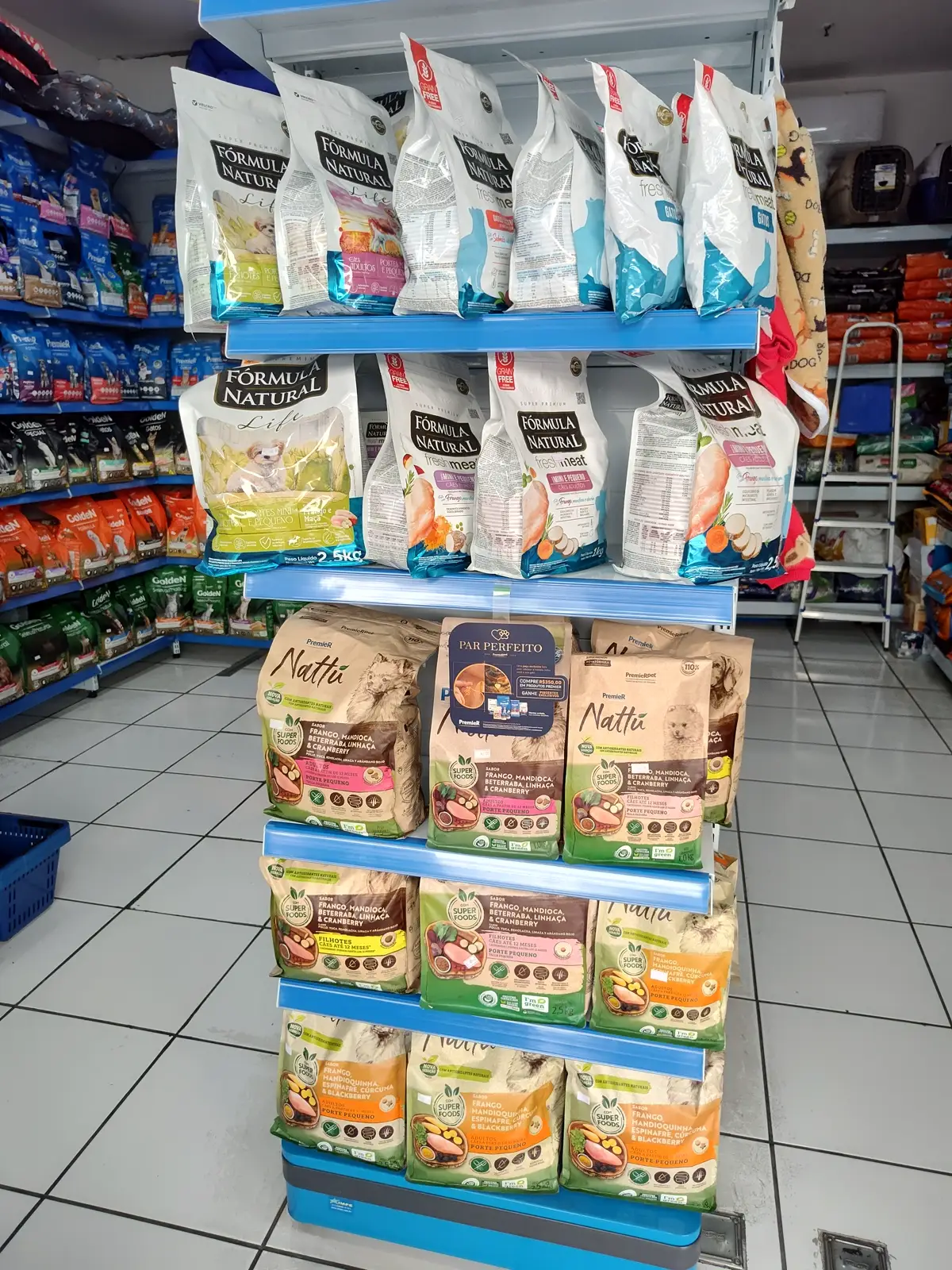 Prateleira Fórmula Natural e Nattu